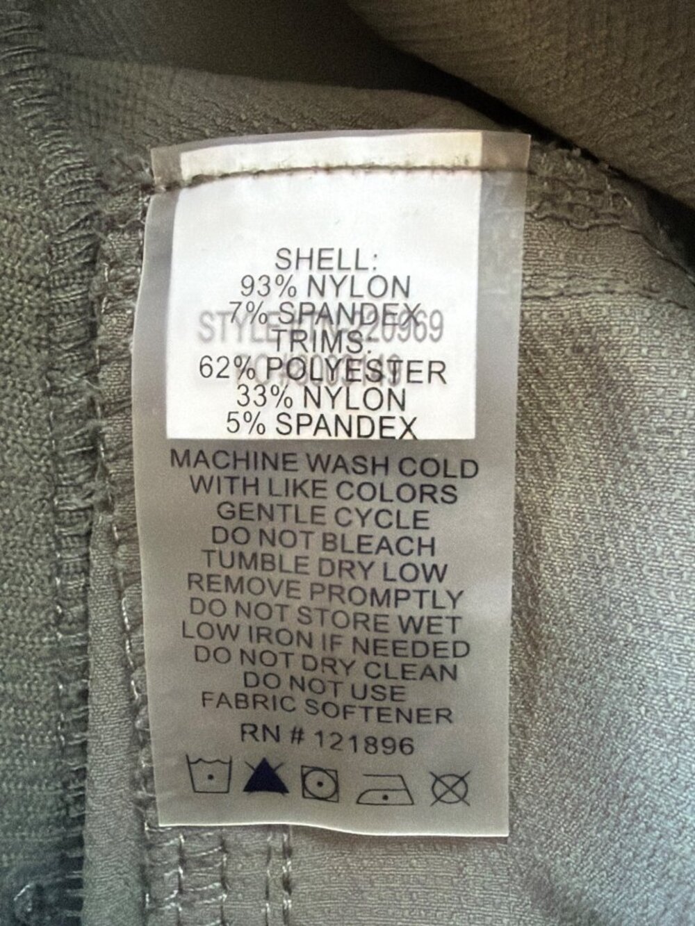 Title Nine Women's 8 Nylon Clamber Pants Green * - Picture 17 of 17
